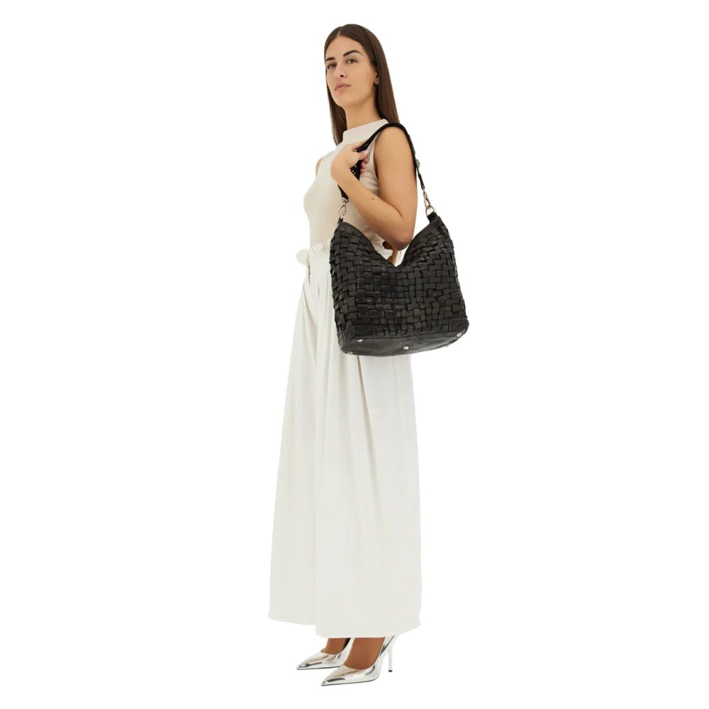 Edera Shoulder Bag - thegreatputonmvEdera Shoulder BagEdera Shoulder BagEdera Shoulder BagCAMPOMAGGIthegreatputonmvC032770ND - X0019 - C0001Edera Shoulder BagBlack