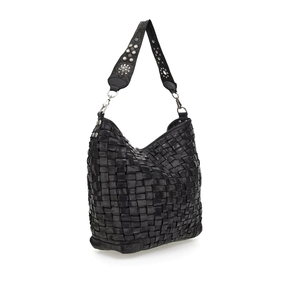 Edera Shoulder Bag - thegreatputonmvEdera Shoulder BagEdera Shoulder BagEdera Shoulder BagCAMPOMAGGIthegreatputonmvC032770ND - X0019 - C0001Edera Shoulder BagBlack
