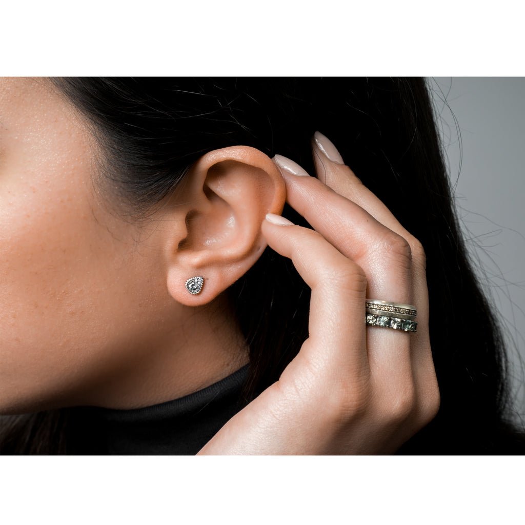 Minn Studs - thegreatputonmvMinn StudsMinn StudsMinn StudsEarrings.925SUNEERAthegreatputonmvMinn Studs58060423