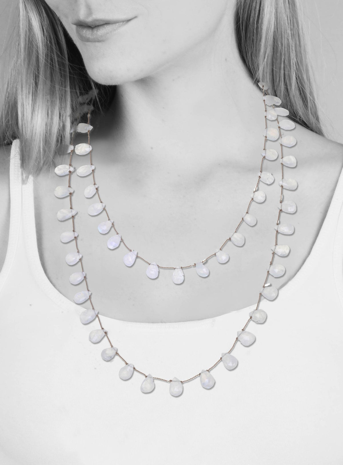 MOONSTONE, LN - 766 - thegreatputonmvMOONSTONE, LN - 766MOONSTONE, LN - 766MOONSTONE, LN - 766NecklaceMargo MorrisonthegreatputonmvMOONSTONE, LN - 76645812103