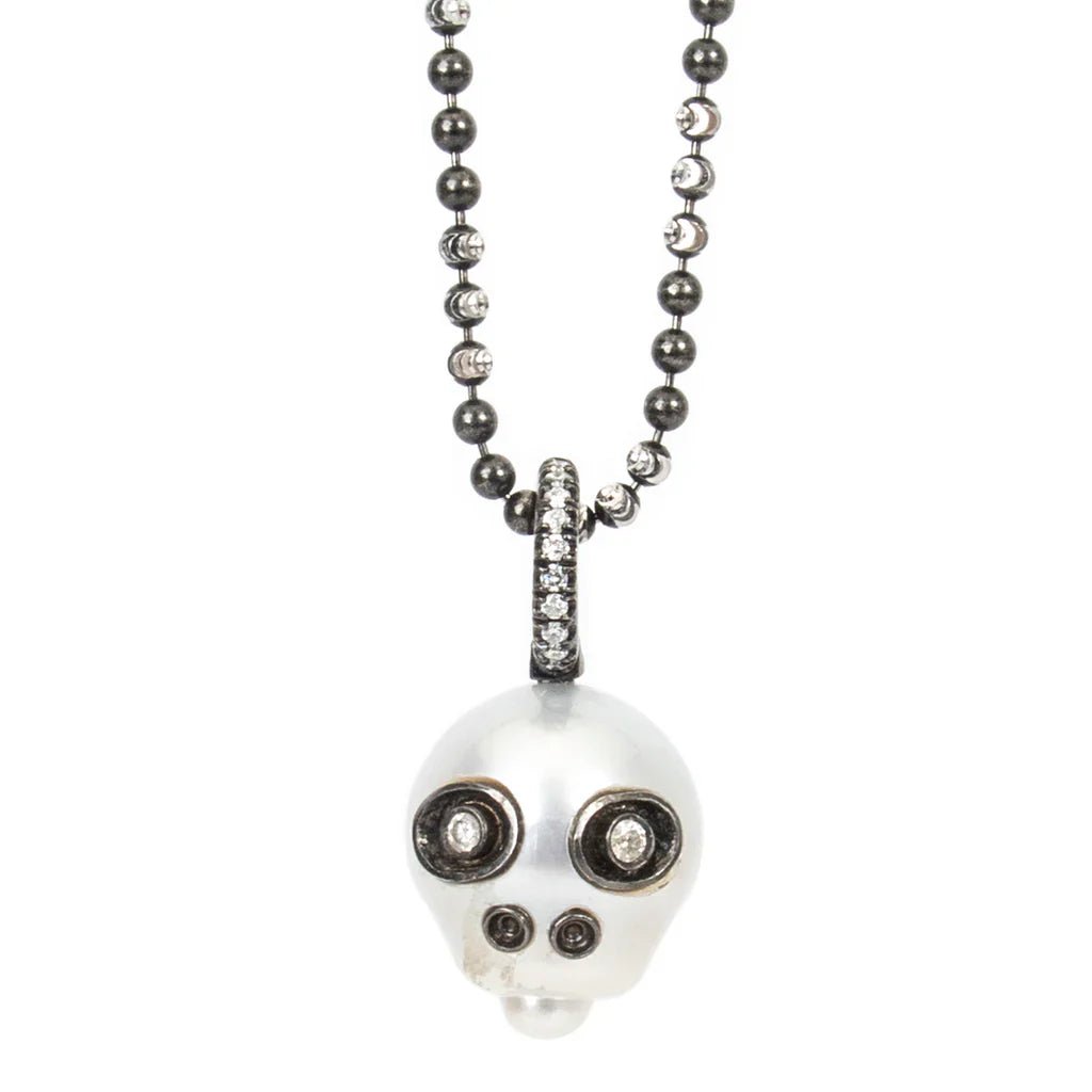 PEARL SKULL NECKLACE - thegreatputonmvPEARL SKULL NECKLACEPEARL SKULL NECKLACEPEARL SKULL NECKLACENecklaceSamira 13thegreatputonmvP - 3068 - NKP - 074 - BGPEARL SKULL NECKLACE