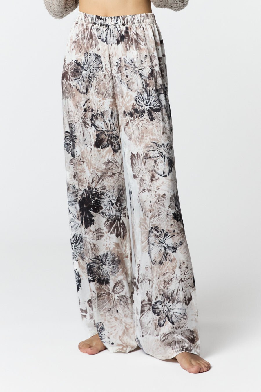 POSEIDONIA EFFECT SILK PALAZZO PANTS - thegreatputonmvPOSEIDONIA EFFECT SILK PALAZZO PANTSPOSEIDONIA EFFECT SILK PALAZZO PANTSPOSEIDONIA EFFECT SILK PALAZZO PANTSPantsAVANT TOIthegreatputonmv225SD2202SSTV - P - 1POSEIDONIA EFFECT SILK PALAZZO PANTSSNOCE MOSCATA V01060