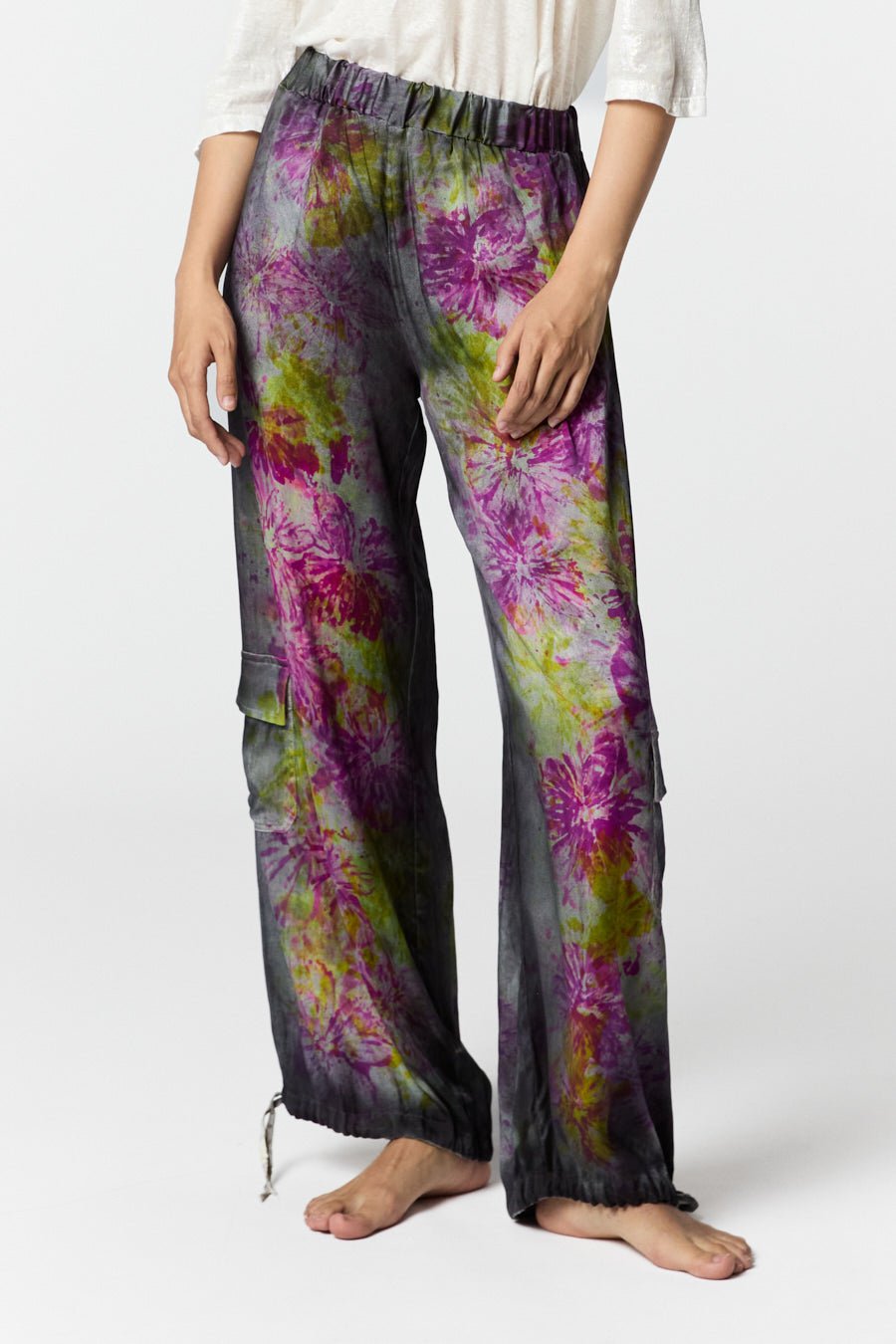 POSEIDONIA EFFECT SILK PANTS WITH POCKETS - thegreatputonmvPOSEIDONIA EFFECT SILK PANTS WITH POCKETSPOSEIDONIA EFFECT SILK PANTS WITH POCKETSPOSEIDONIA EFFECT SILK PANTS WITH POCKETSPantsAVANT TOIthegreatputonmv225SD2267SSTV - P - 1POSEIDONIA EFFECT SILK PANTS WITH POCKETSSBASE NERA+ROSA FLUO V01112