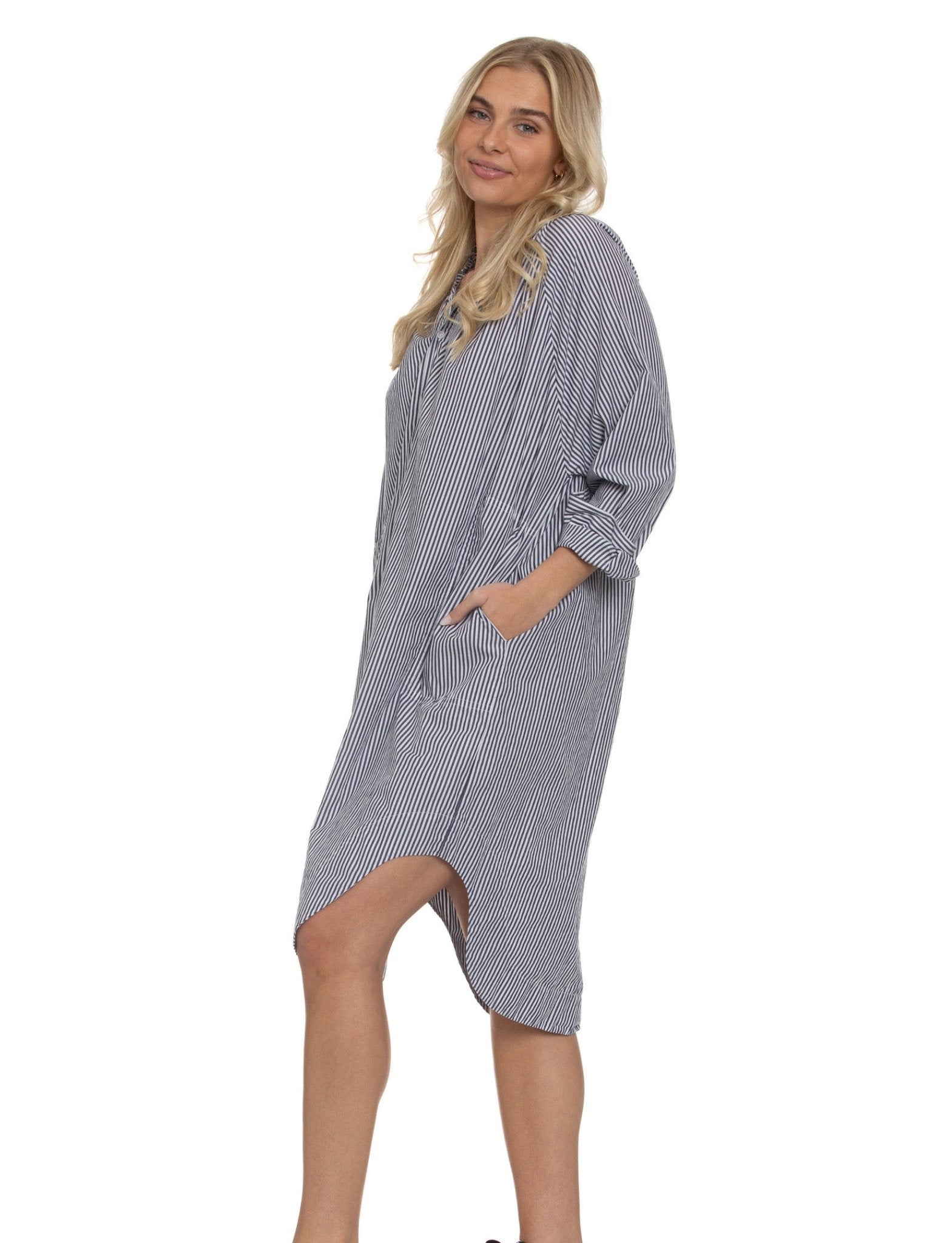 PRE ORDER - Newport Dress - thegreatputonmvPRE ORDER - Newport DressPRE ORDER - Newport DressPRE ORDER - Newport DressWOMEN'S DRESSESAmerican ColorsthegreatputonmvDL27PRE ORDER - Newport DressDraper Stripe NavyS