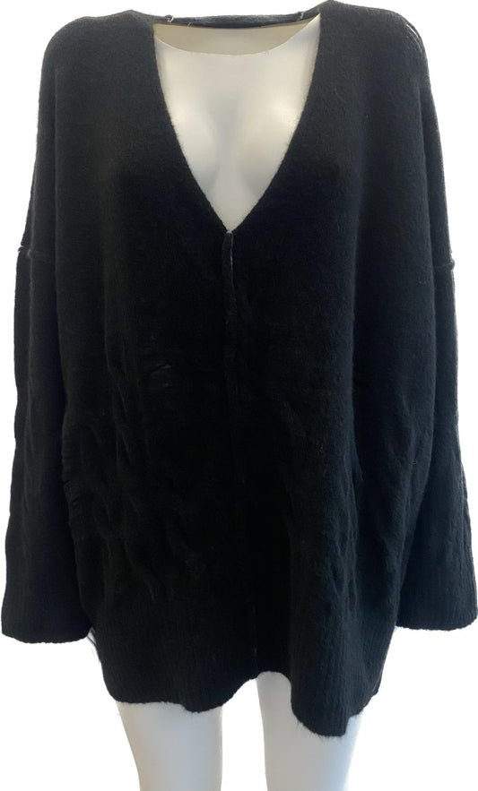 PRE ORDER - Yak V-neck Front and Back Oversize Jumper - thegreatputonmvPRE ORDER - Yak V-neck Front and Back Oversize JumperPRE ORDER - Yak V-neck Front and Back Oversize JumperPRE ORDER - Yak V-neck Front and Back Oversize JumperWOMEN'S KNITSISABEL BENENATOthegreatputonmvDK75F24PRE ORDER - Yak V-neck Front and Back Oversize JumperBLACK 01S94617116