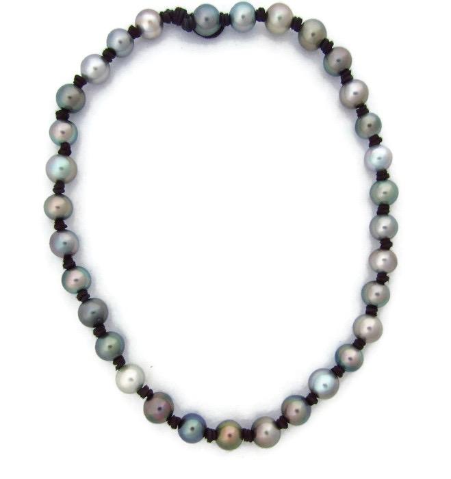 Queen Strand - thegreatputonmvQueen StrandQueen StrandQueen StrandNecklaceJhana PearlthegreatputonmvQueen Strand90053767