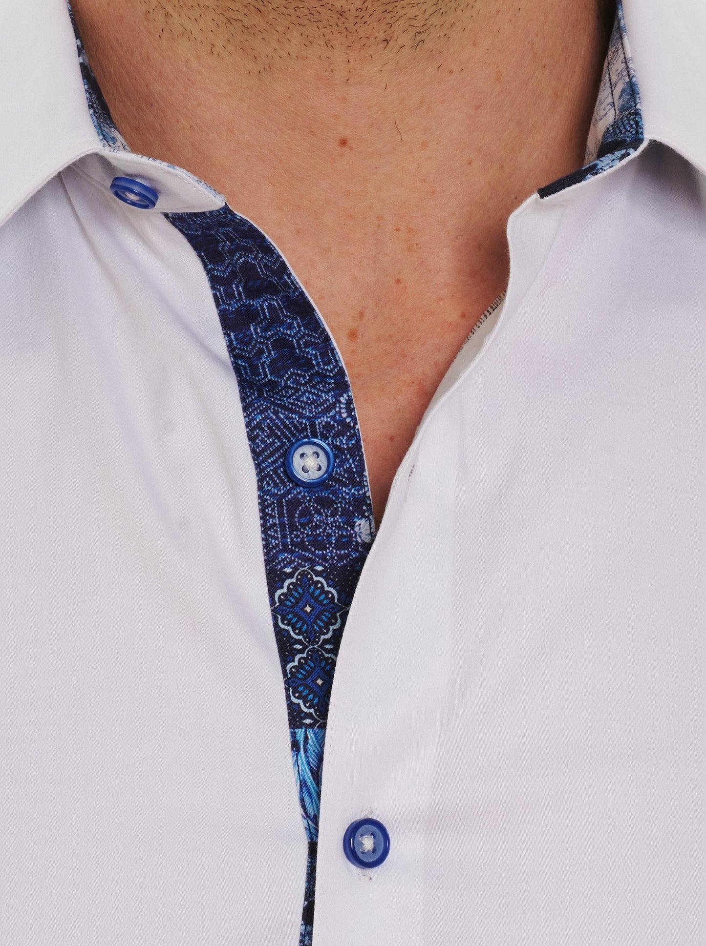 Righteous 2 l/s woven shirt - thegreatputonmvRighteous 2 l/s woven shirtRighteous 2 l/s woven shirtRighteous 2 l/s woven shirtRobert GrahamthegreatputonmvRF221055CFRighteous 2 l/s woven shirtMWhite