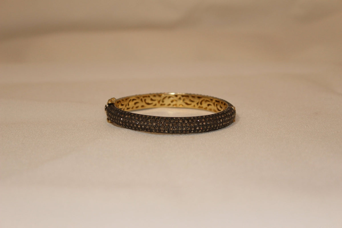 Rounded Bangle - thegreatputonmvRounded BangleRounded BangleRounded BangleBraceletGristhegreatputonmvB05Rounded pave diamond 7mm bangle Oxidized sterling silver and yellow gold Sourced from India44900743