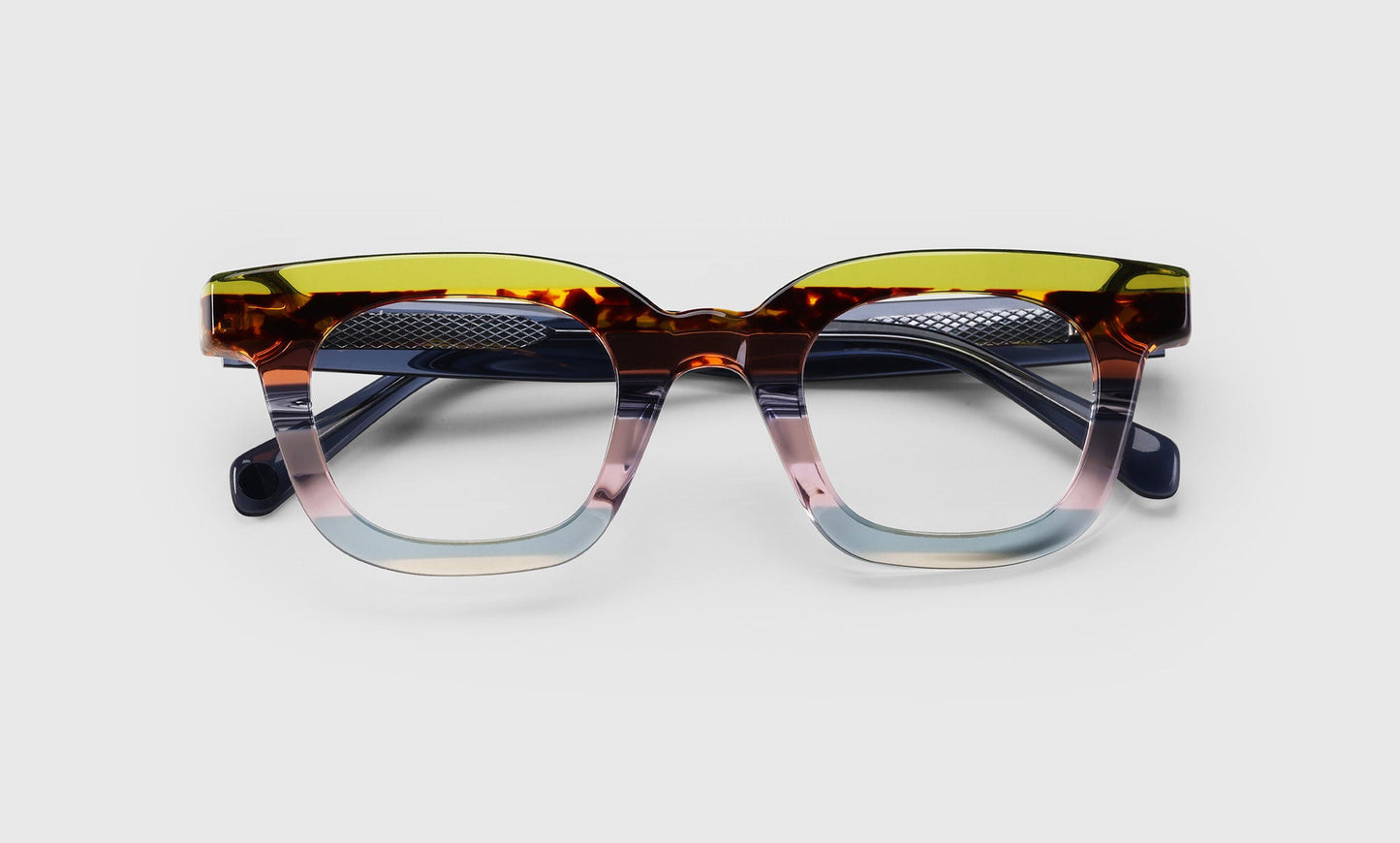Signal Fire - thegreatputonmvSignal FireSignal FireSignal FireEyebobsthegreatputonmv3432 - 10Signal Fire1.00FL 10 - Blue and Tort Stripe Front with Orange Temples