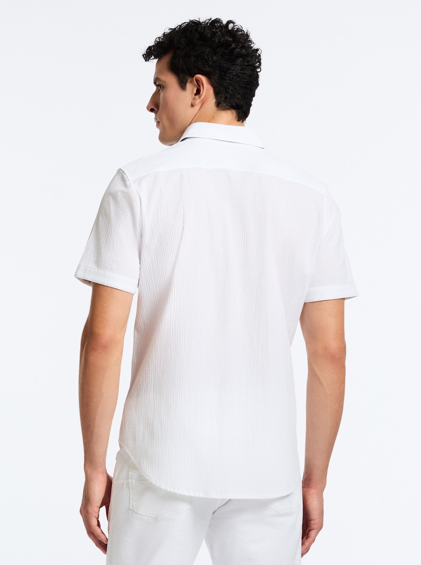 Thresher s/s woven shirt - thegreatputonmvThresher s/s woven shirtThresher s/s woven shirtThresher s/s woven shirtRobert GrahamthegreatputonmvS25206C - 100Thresher s/s woven shirtMWhite