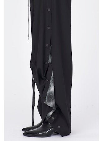 Wide - leg Wool Trousers - thegreatputonmvWide - leg Wool TrousersWide - leg Wool TrousersWide - leg Wool TrousersISABEL BENENATOthegreatputonmvDW35F25Wide - leg Wool Trousers40Black