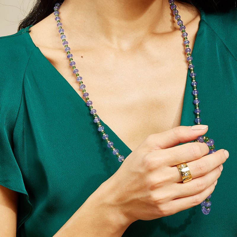 Wide Mogul Diamond Flower Band - thegreatputonmvWide Mogul Diamond Flower BandWide Mogul Diamond Flower BandWide Mogul Diamond Flower BandWide Mogul Diamond Flower BandSynathegreatputonmvR50973CDIA7.5Wide Mogul Diamond Flower Band798021767