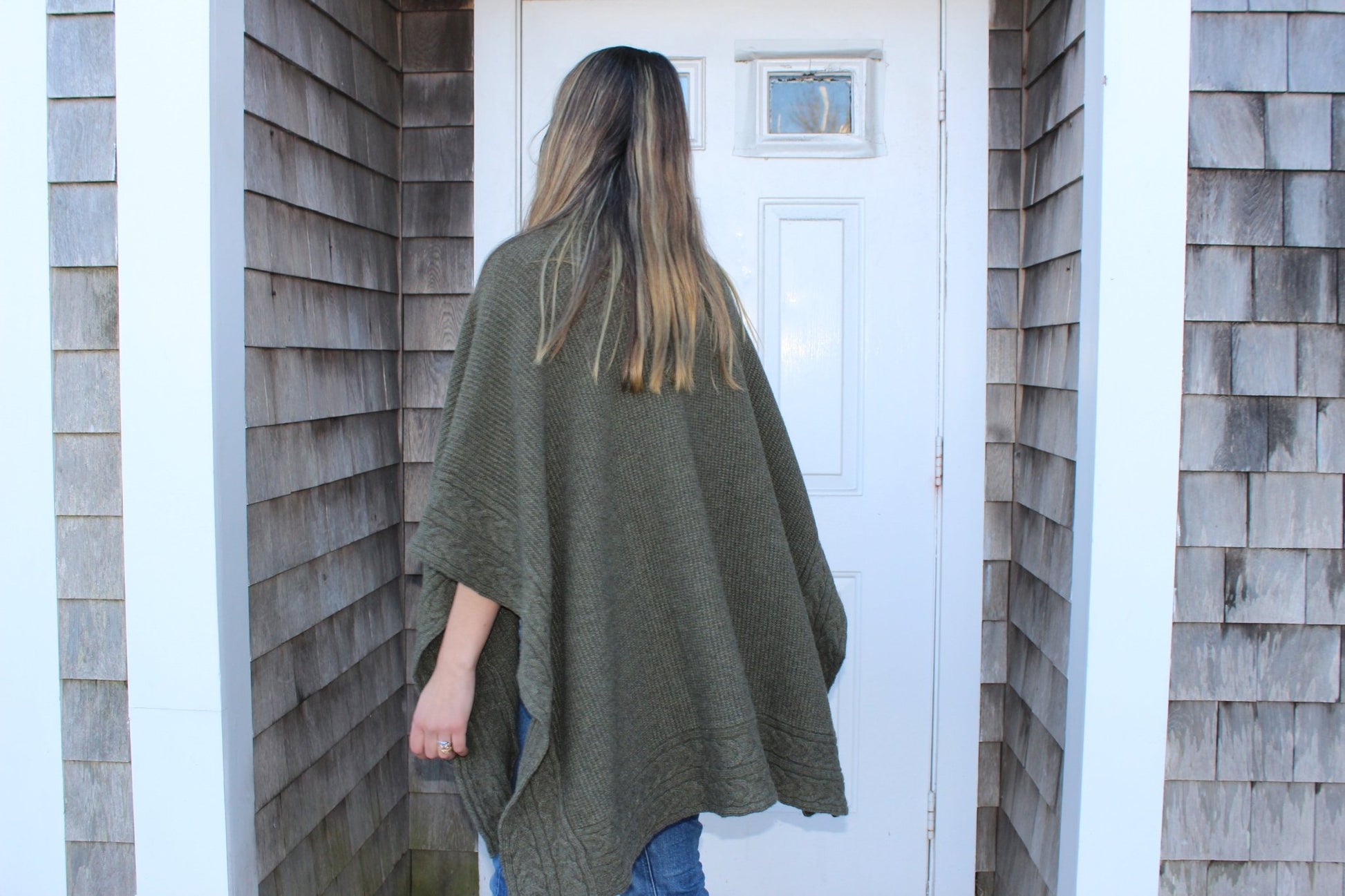 Braided Poncho - thegreatputonmvBraided PonchoBraided PonchoBraided PonchoSweaterGretchen Nealthegreatputonmv105428Braided poncho pullover sweater One size 100% cashmere Made in ItalyGreen36634553