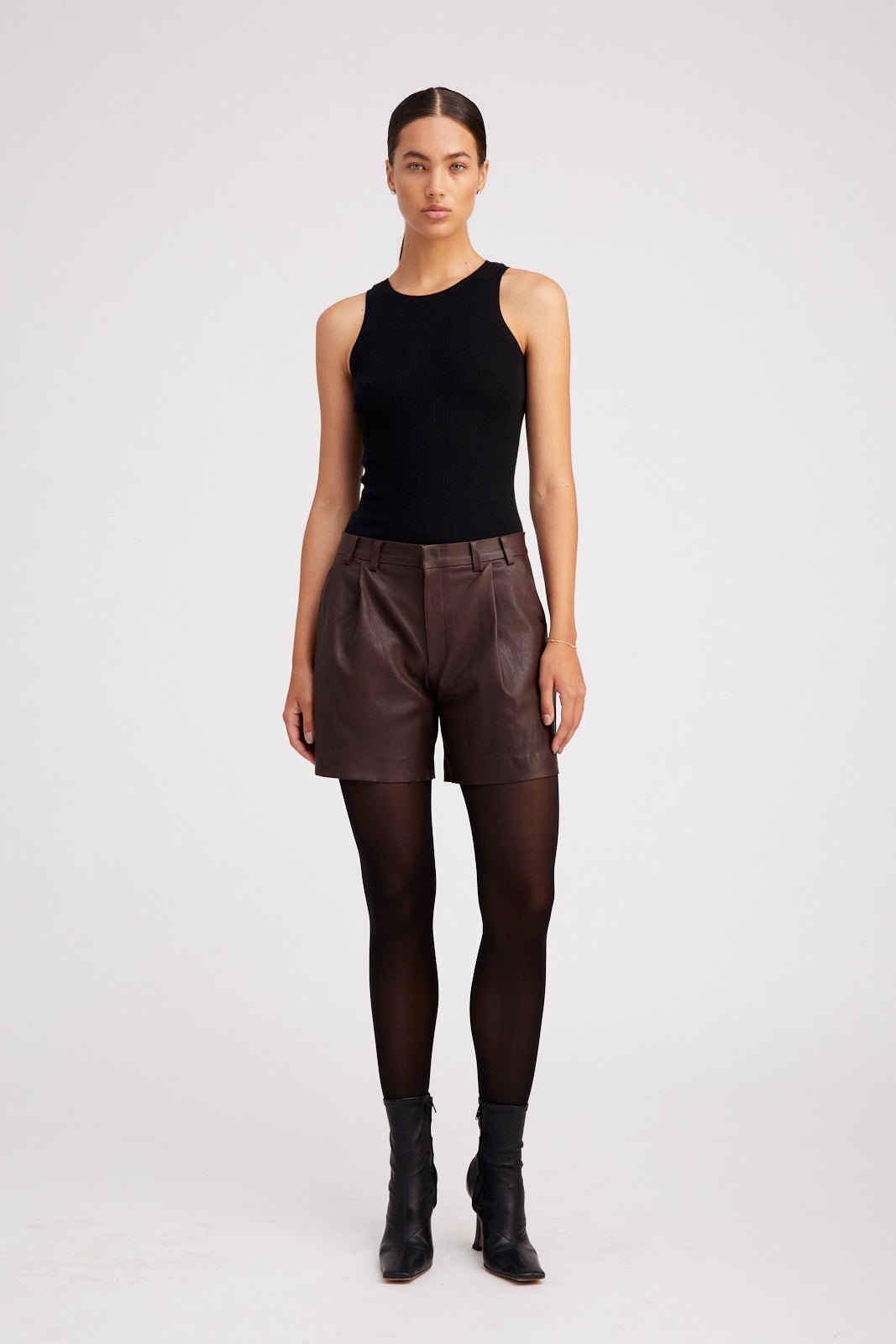 PRE ORDER - Deep Pleat Trouser Shorts - thegreatputonmvPRE ORDER - Deep Pleat Trouser ShortsPRE ORDER - Deep Pleat Trouser ShortsPRE ORDER - Deep Pleat Trouser ShortsPantsSPRWMNthegreatputonmvSHO014L-1PRE ORDER - Deep Pleat Trouser ShortsDark ChocolateXS68427804