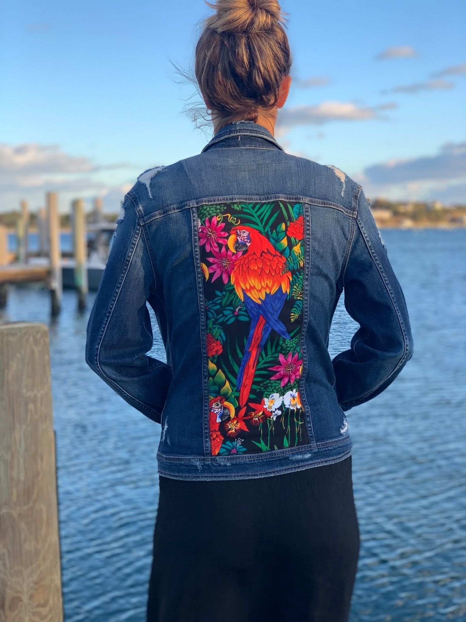 Sarah - thegreatputonmvSarahSarahSarahfinal sale jacketErika JanethegreatputonmvHandmade one of a kind denim jacket. Reclaimed and repurposed. Parrot Colorful Tropical print97511097