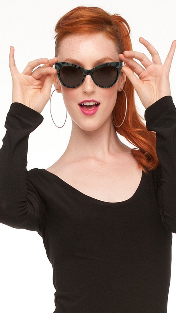 Square Cat Eye Sunglasses - thegreatputonmvSquare Cat Eye SunglassesSquare Cat Eye SunglassesSquare Cat Eye SunglassesSunglassesNorma KamalithegreatputonmvSquare Cat Eye SunglassesCamo/GreenOne Size86358339