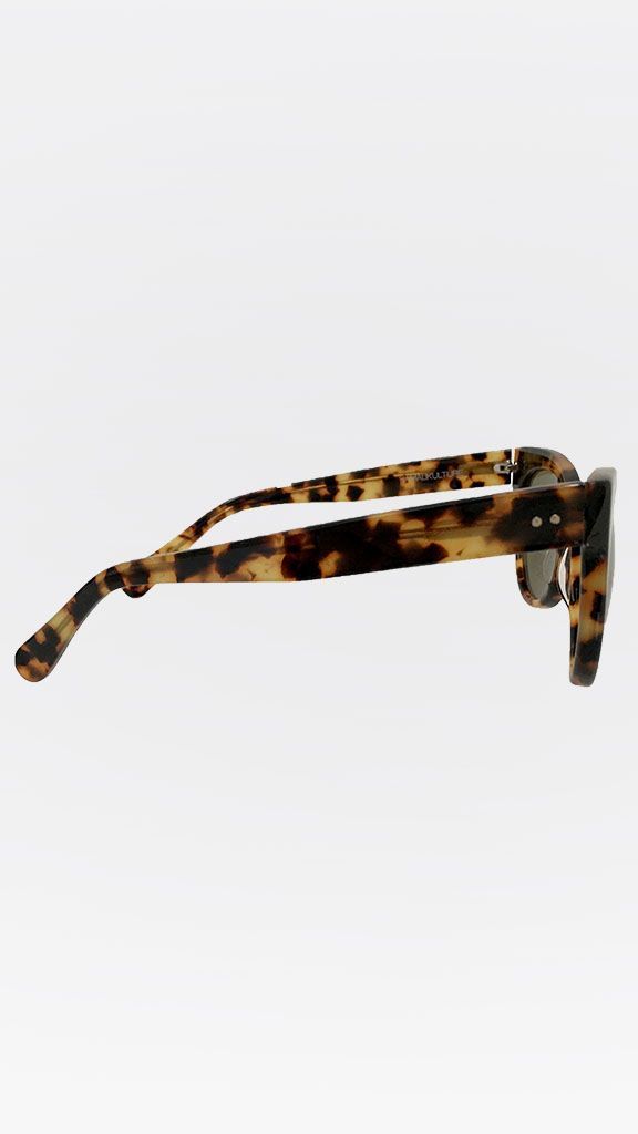 Square Cat Eye Sunglasses - thegreatputonmvSquare Cat Eye SunglassesSquare Cat Eye SunglassesSquare Cat Eye SunglassesSunglassesNorma KamalithegreatputonmvSquare Cat Eye SunglassesTokyo Tort/GreenOne Size72038723