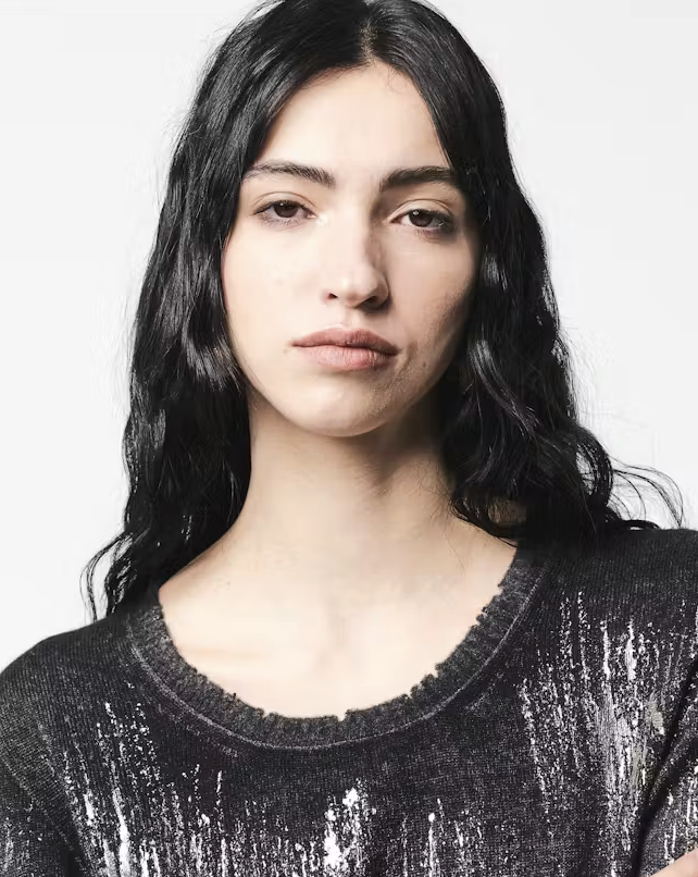 Woman Knitted Pullover
