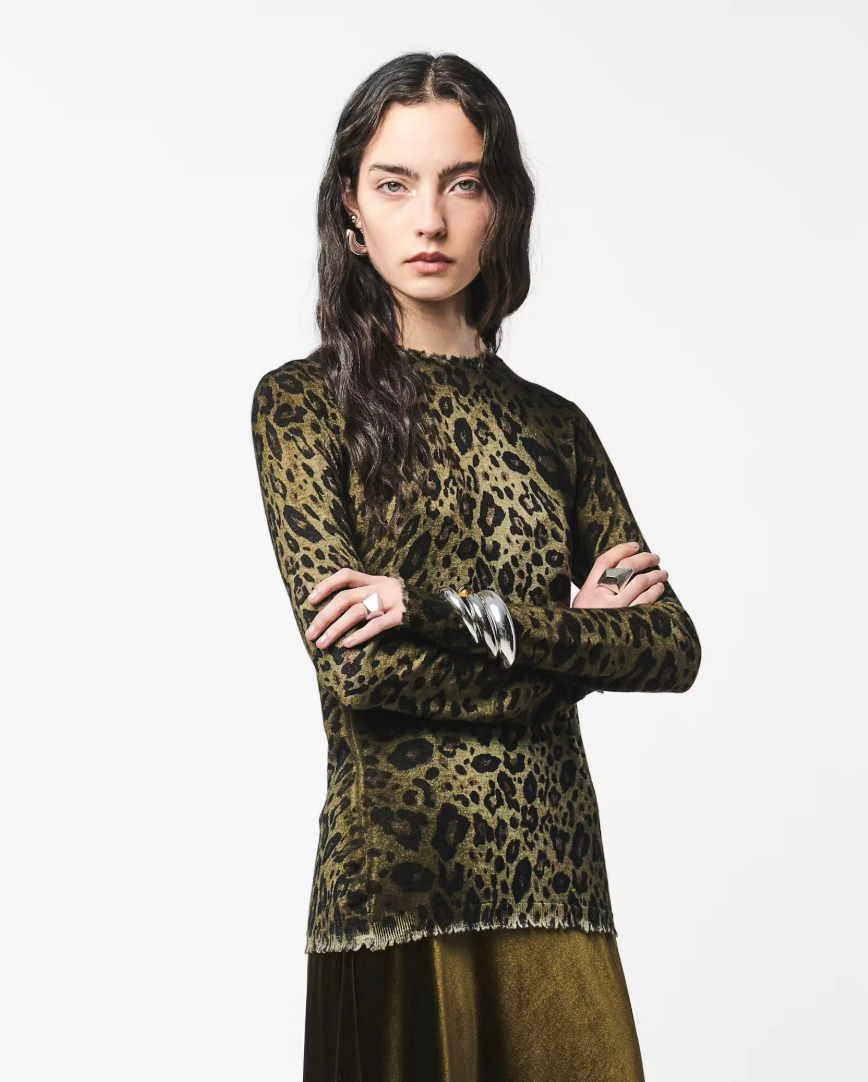 Woman Knitted Pullover