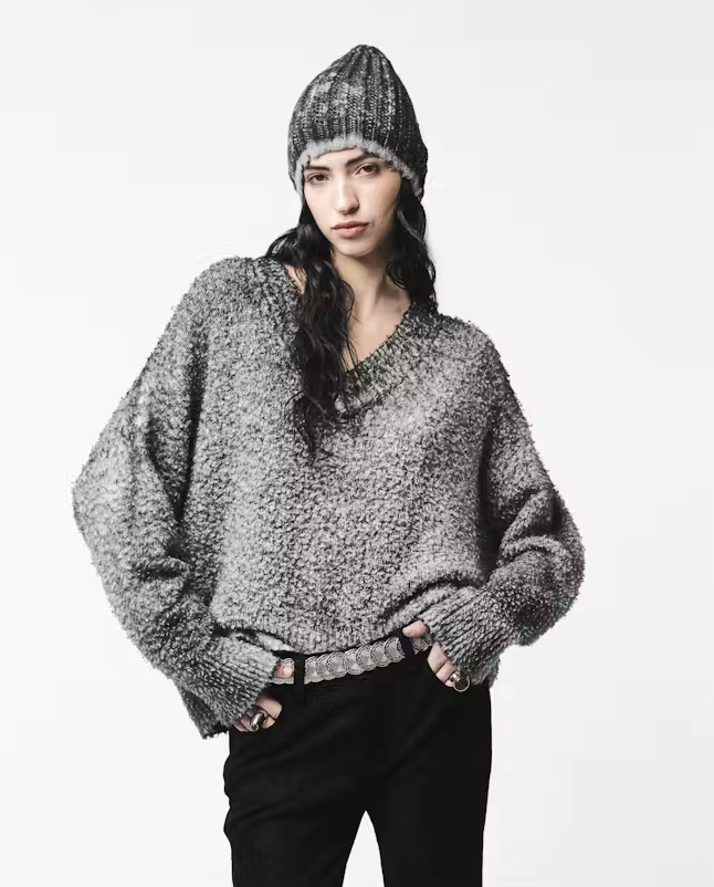 Woman Knitted Pullover