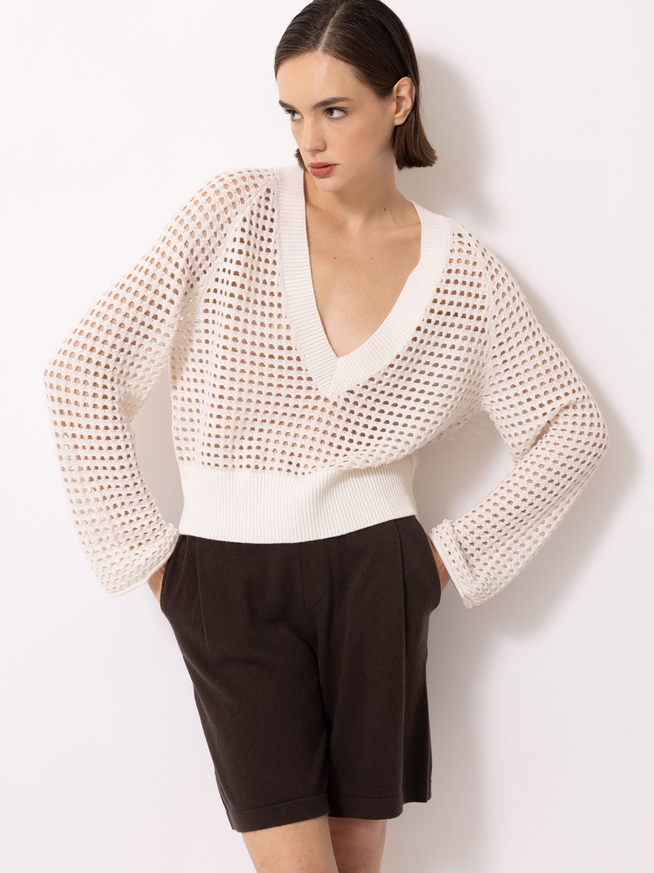 Ajour Lurex Pullover - thegreatputonmvAjour Lurex PulloverAjour Lurex PulloverAjour Lurex PulloverV NeckFTC CASHMEREthegreatputonmv10303-0060Ajour Lurex PulloverXS0100 Pristine White00731932