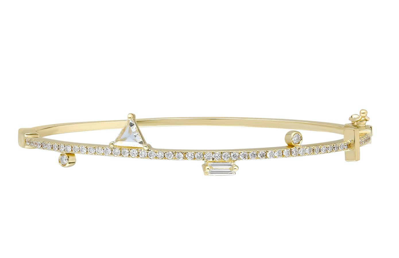 Bangle - thegreatputonmvBangleBangleBangleBraceletHarikathegreatputonmvHB5014K Yellow gold bangle with double clasp White diamond: .54CT White diamond baguette: .19CT White diamond trillion: .23CT Made in Turkey63495303