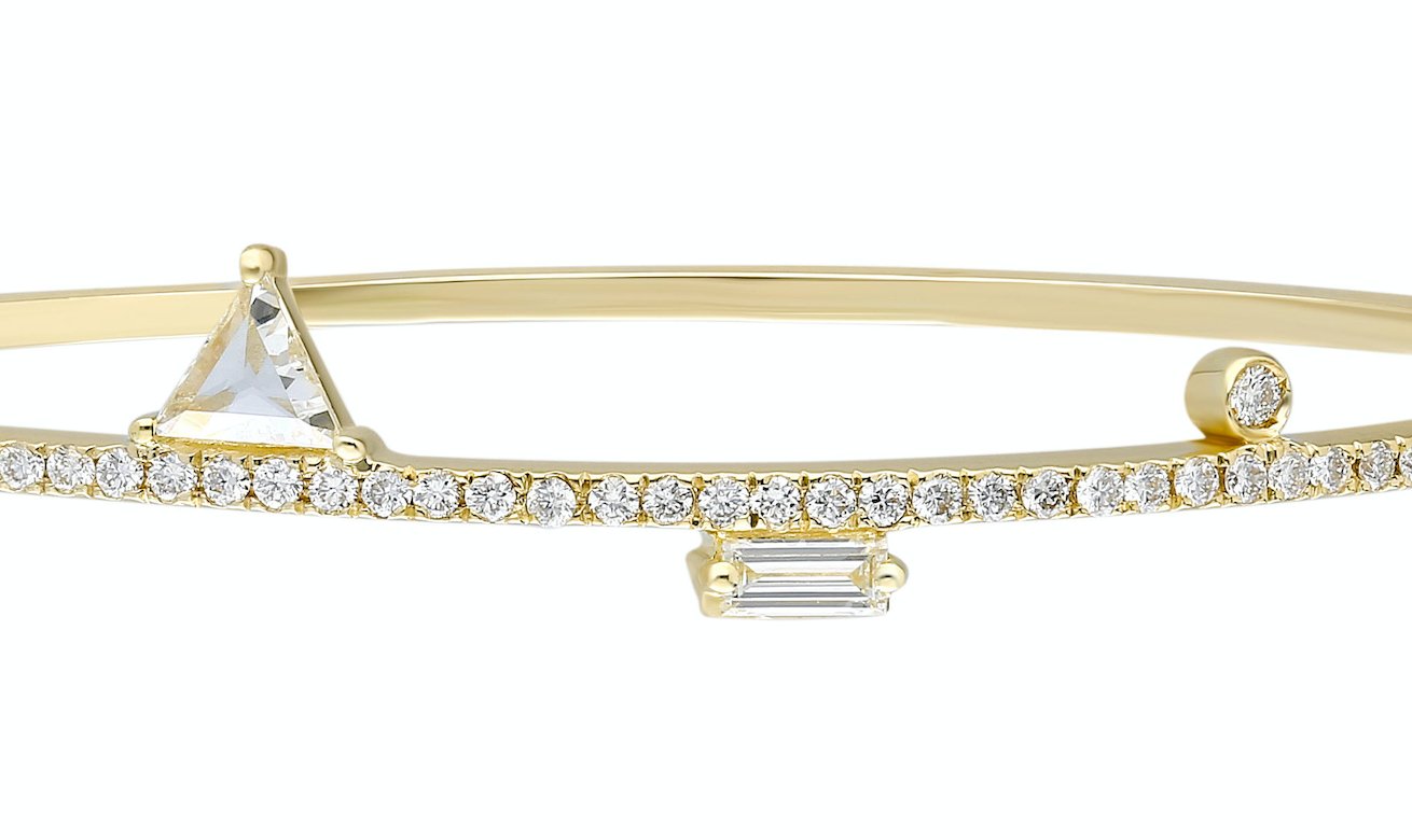 Bangle - thegreatputonmvBangleBangleBangleBraceletHarikathegreatputonmvHB5014K Yellow gold bangle with double clasp White diamond: .54CT White diamond baguette: .19CT White diamond trillion: .23CT Made in Turkey63495303