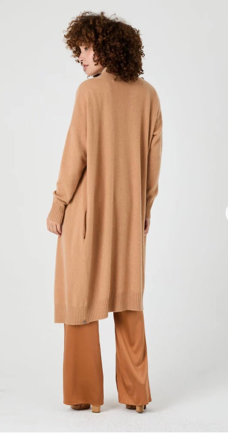 Debbie Cashmere Coat - thegreatputonmvDebbie Cashmere CoatDebbie Cashmere CoatDebbie Cashmere CoatBeryllthegreatputonmvDebbie Coat - AlmondDebbie Cashmere CoatOne sizeAlmond