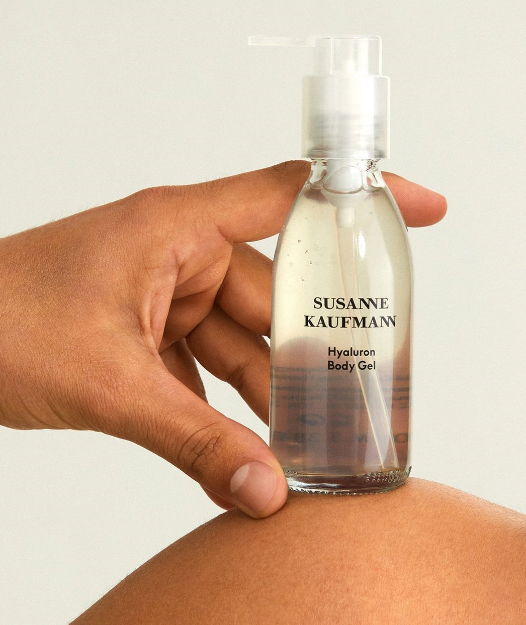 Hyaluron Body Gel - thegreatputonmvHyaluron Body GelHyaluron Body GelHyaluron Body GelHyaluron Body GelSusanne KaufmannthegreatputonmvHyaluron Body Gel71796359