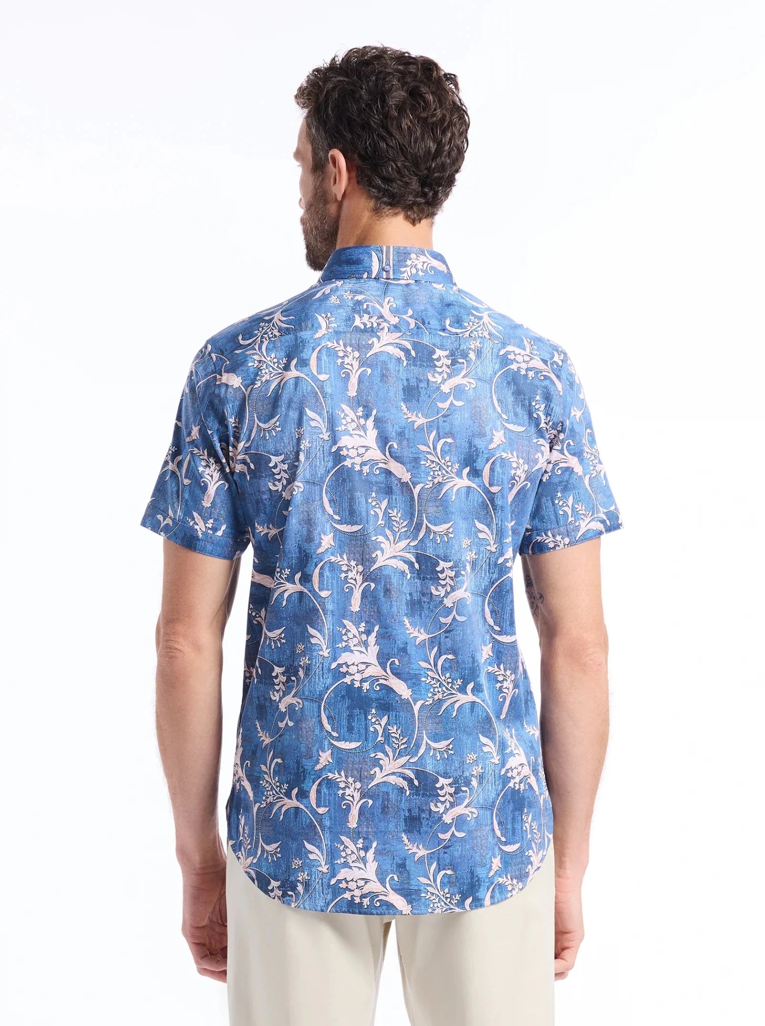 JUNIPERO SHORT SLEEVE BUTTON DOWN SHIRT - thegreatputonmvJUNIPERO SHORT SLEEVE BUTTON DOWN SHIRTJUNIPERO SHORT SLEEVE BUTTON DOWN SHIRTJUNIPERO SHORT SLEEVE BUTTON DOWN SHIRTbutton downRobert GrahamthegreatputonmvP26213C-400JUNIPERO SHORT SLEEVE BUTTON DOWN SHIRTM92426524