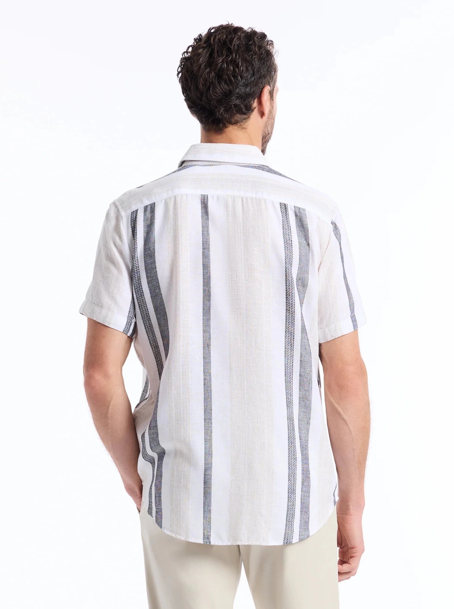 MAKAI SHORT SLEEVE BUTTON DOWN SHIRT - thegreatputonmvMAKAI SHORT SLEEVE BUTTON DOWN SHIRTMAKAI SHORT SLEEVE BUTTON DOWN SHIRTMAKAI SHORT SLEEVE BUTTON DOWN SHIRTbutton downRobert GrahamthegreatputonmvP26208C-100MAKAI SHORT SLEEVE BUTTON DOWN SHIRTM53170460