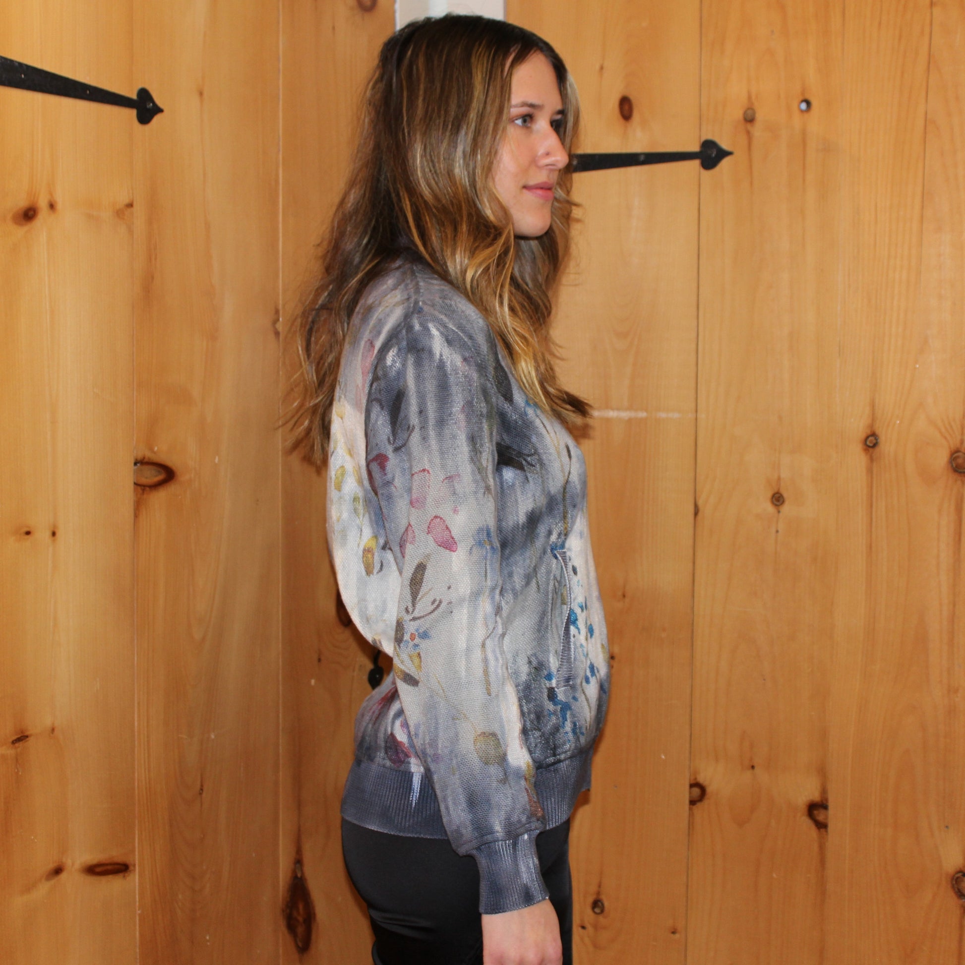 Micro mat stitch bomber jacket Knit: 60% Linen, 35% Cotton, 5% Cashmere  Details: 100% Cotton   Made in Italy