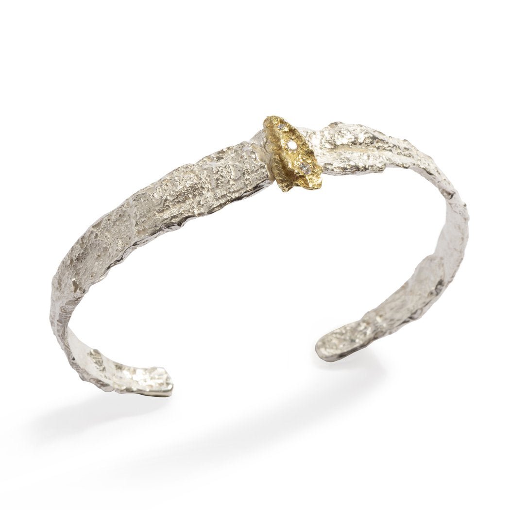 ED185B RAW YOU Bracelet - thegreatputonmvED185B RAW YOU BraceletED185B RAW YOU BraceletED185B RAW YOU BraceletBraceletEmanuela DucathegreatputonmvRAW YOU bracelet: sterling silver, 18k yellow gold, 2 diamonds (2 mm), 1 diamond (1.5 mm)41868060