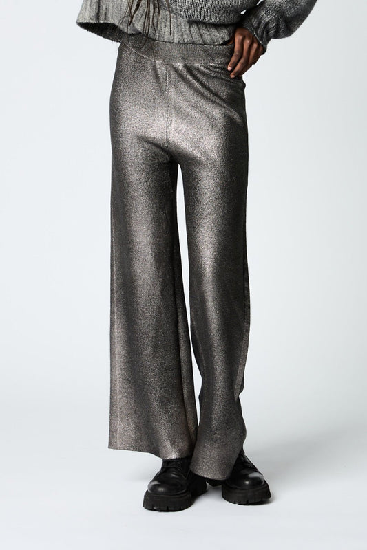 PRE ORDER - ULTRALIGHT CASHMERE WOOL NEEDLE STITCHED TROUSERS WITH LAMINATION - thegreatputonmvPRE ORDER - ULTRALIGHT CASHMERE WOOL NEEDLE STITCHED TROUSERS WITH LAMINATIONPRE ORDER - ULTRALIGHT CASHMERE WOOL NEEDLE STITCHED TROUSERS WITH LAMINATIONPRE ORDER - ULTRALIGHT CASHMERE WOOL NEEDLE STITCHED TROUSERS WITH LAMINATIONPantsAvant Toithegreatputonmv224WD1593CSMVL-H-1Available for PRE ORDER - Estimated delivery date June 1st MATERIALS knit: 70% WOOL 30% CASHMERE COUNTRY OF ORIGIN ITALY DESCRI