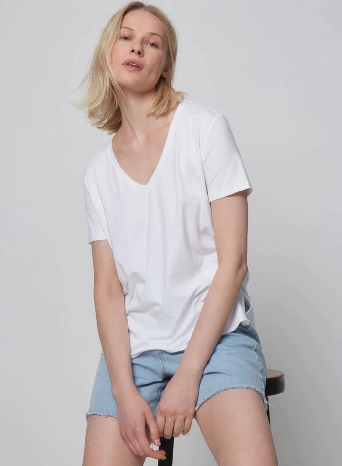 Soft Touch Short Sleeve V Neck - thegreatputonmvSoft Touch Short Sleeve V NeckSoft Touch Short Sleeve V NeckSoft Touch Short Sleeve V NeckClothingMajestic Filaturesthegreatputonmv#M001FTS136 |-2Soft Touch Short Sleeve V NeckBlanc104915484